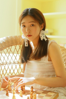 美女胸部视频